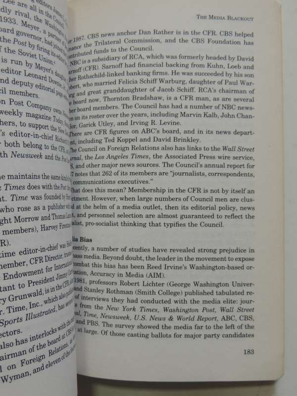 The Shadows Of Power - The Council On Foreign Relations And The American Decline - James Perloff