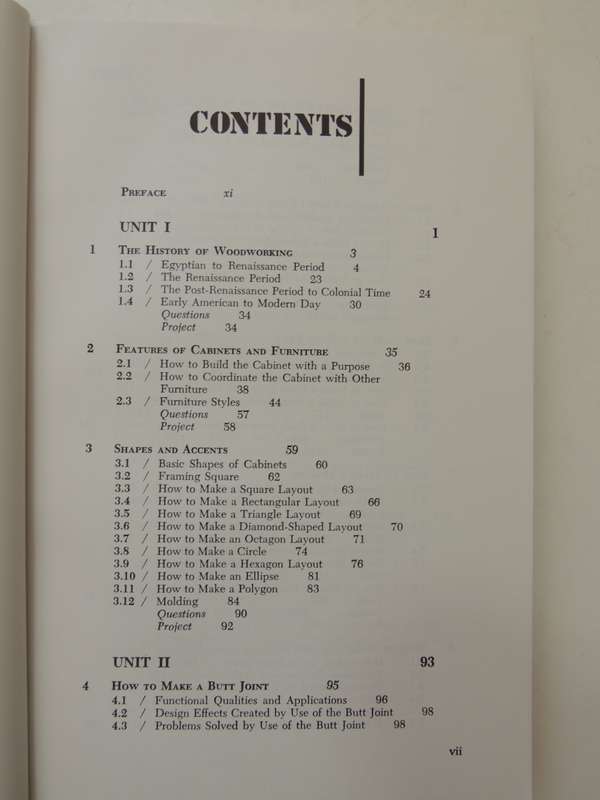 The Complete Book of Woodworking and CabinetmakingByron W Maguire