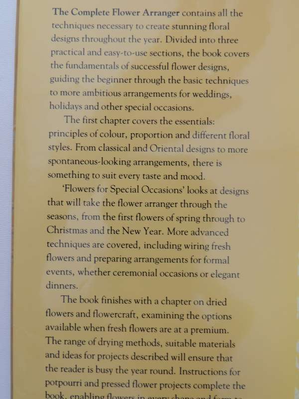 The Complete Flower Arranger - Pamela Westland      Large Format