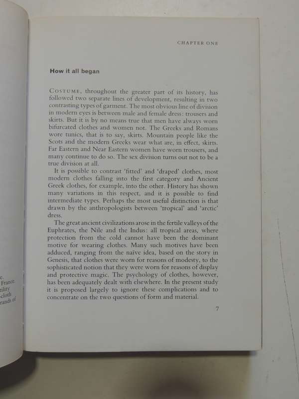 Costume & Fashion - A Concise History - James Laver