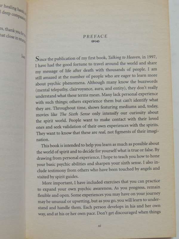 Heaven and Earth , Making the Psychic Connection - James van Praagh