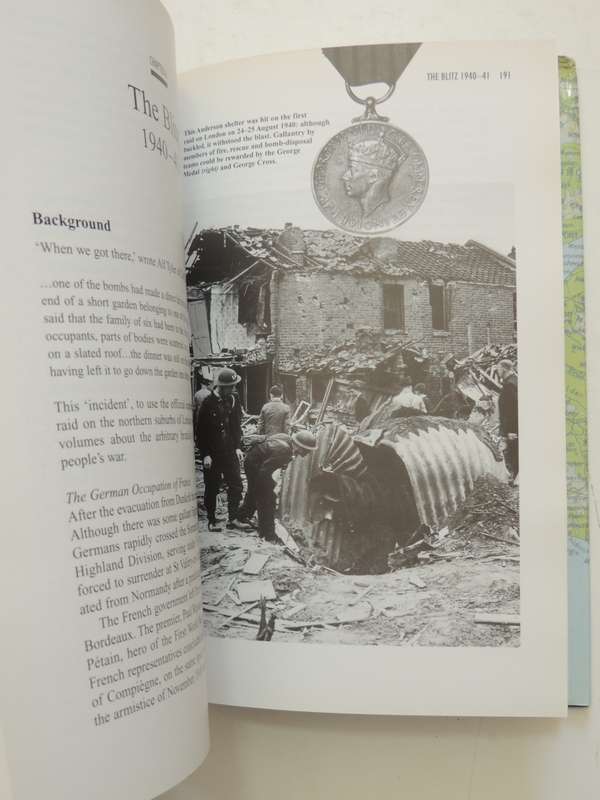 War Walks 2 From The Battle Of Hastings To The Blitz - Richard Holmes