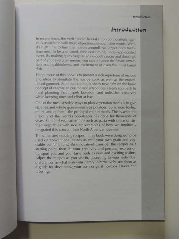 The Saucy Vegetarian - Quick & Healthful No-Cook Sauces & Dressings - Joanne Stepanaik