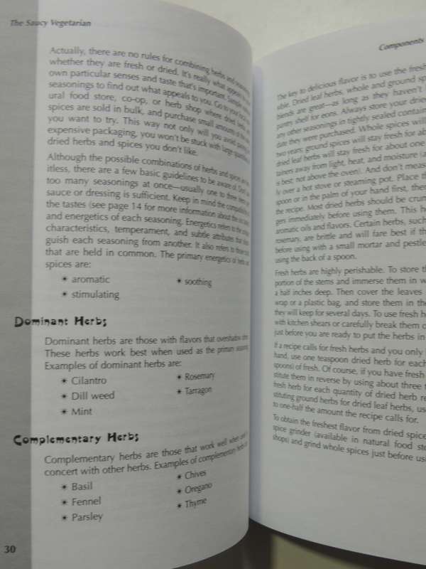 The Saucy Vegetarian - Quick & Healthful No-Cook Sauces & Dressings - Joanne Stepanaik