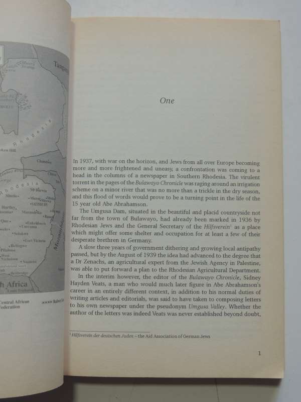 The Moon Can Wait - A Biography Of The Hon A.E. Abrahamson - Paul Clingman