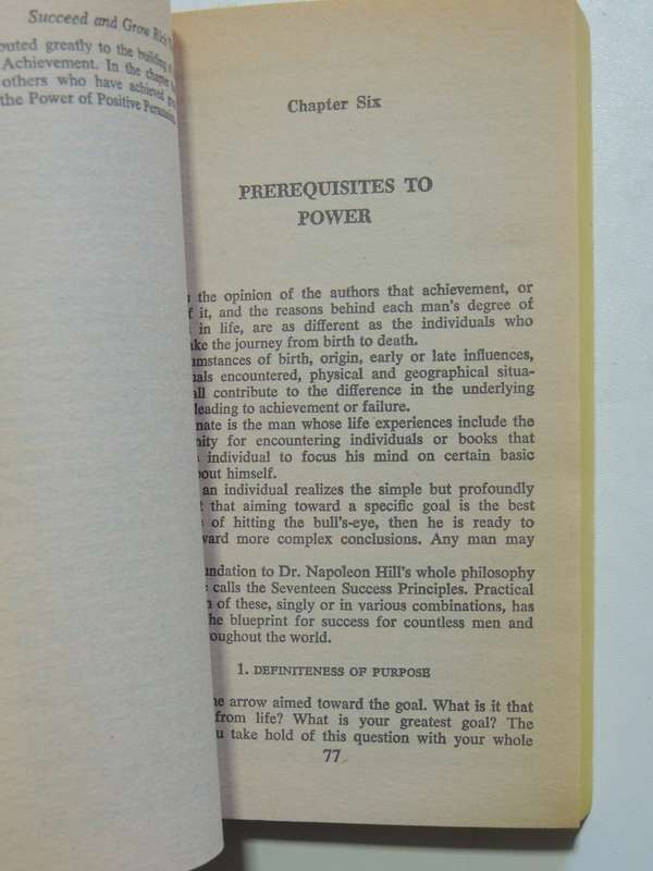 Succeed And Grow Rich Through Persuasion - Napoleon Hill & E. Harold Keown