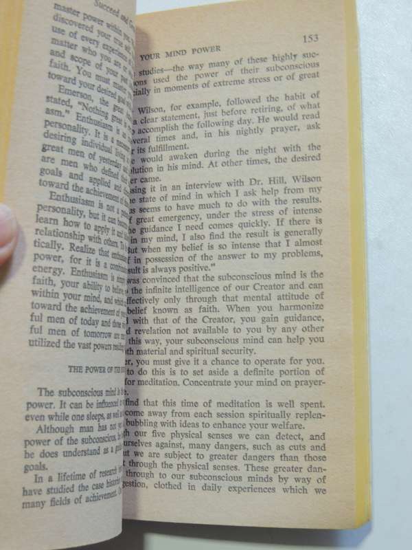 Succeed And Grow Rich Through Persuasion - Napoleon Hill & E. Harold Keown