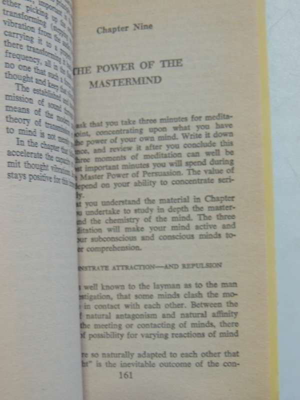 Succeed And Grow Rich Through Persuasion - Napoleon Hill & E. Harold Keown