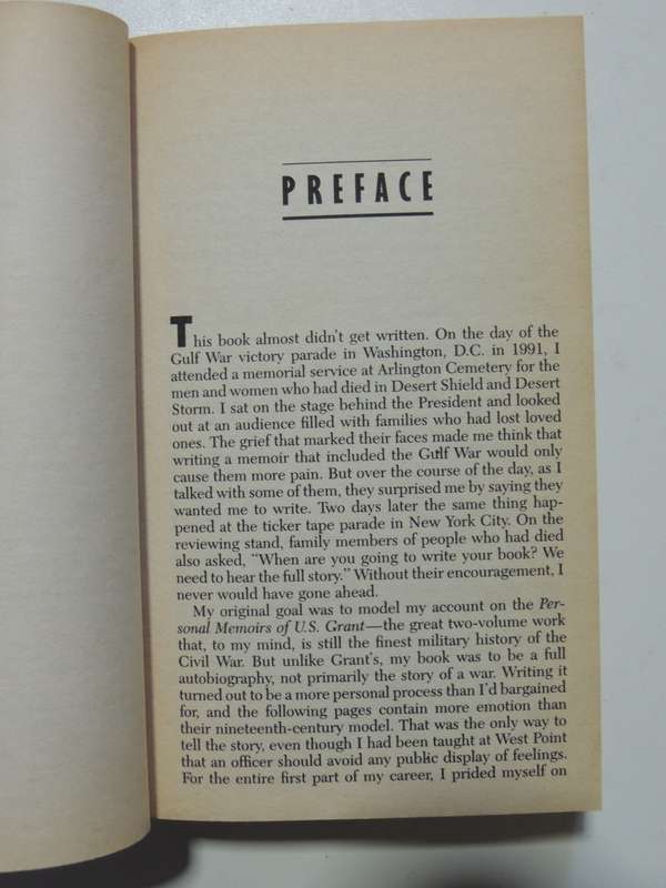 It Doesn`t Take A Hero - The Autobiography - General H. Norman Schwarzkopf