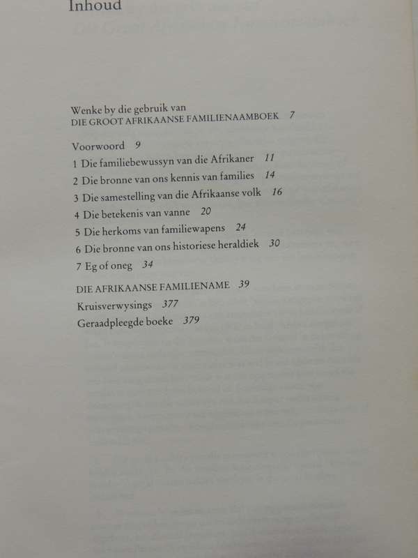 Die Groot Afrikaanse Familienaamboek - C. Pama