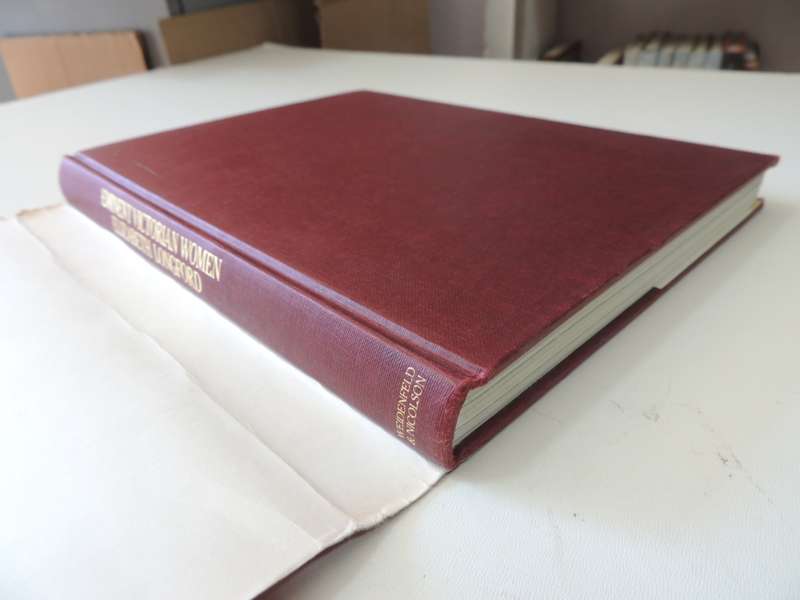 Eminent Victorian Women - Elizabeth Longford  HARD COVER