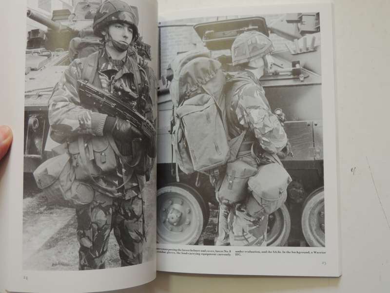 Osprey Elite Series: The British Army In The 1980`s  Mike Chappell
