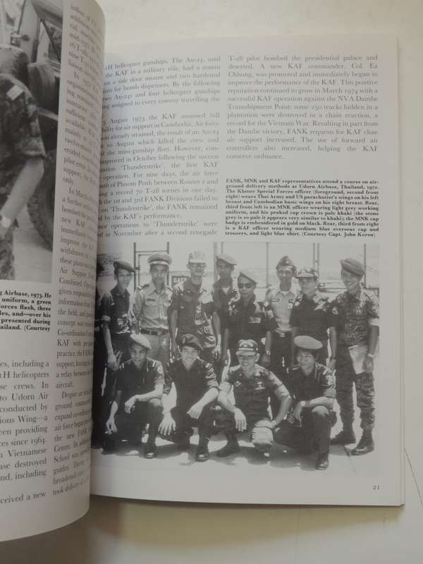 Osprey Men-At-Arms Series: The War In Cambodia 1970-75  Kenneth Conboy & Kenneth Bowra