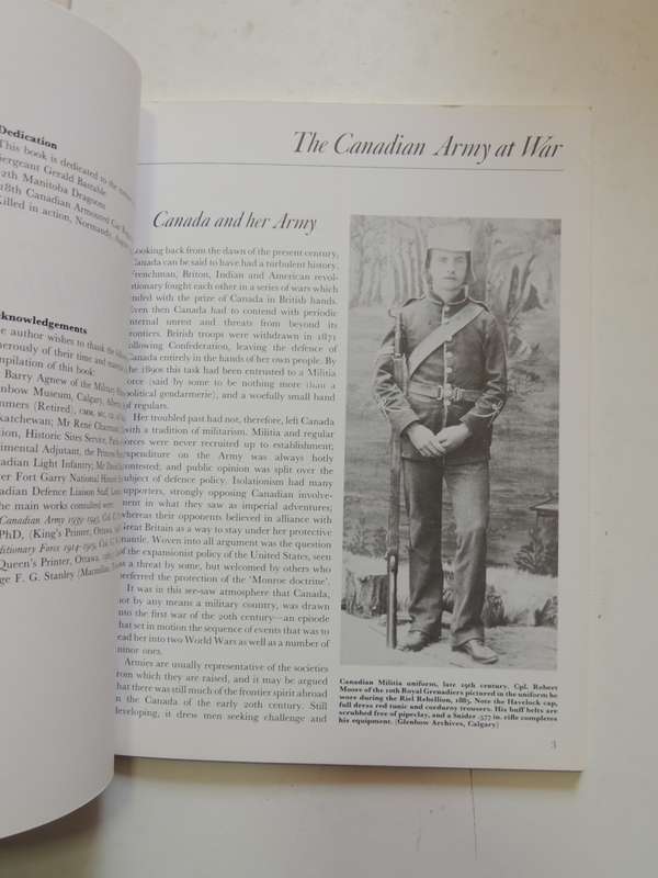 Osprey Men-At-Arms Series: The Canadian Army At War  Mike Chappell