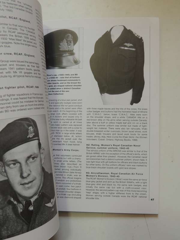 Osprey Men-At-Arms Series: Canadian Forces In World War II  Rene Chartrand