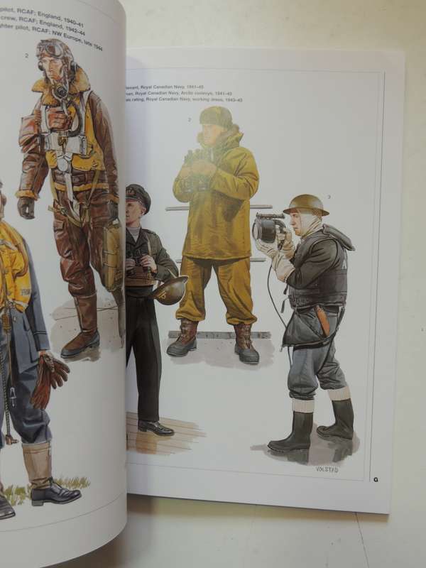 Osprey Men-At-Arms Series: Canadian Forces In World War II  Rene Chartrand