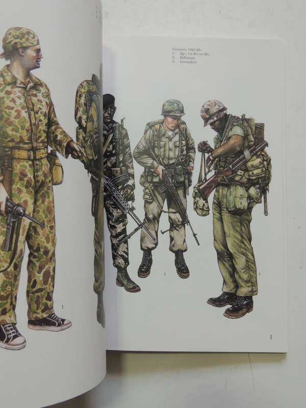 Osprey Elite Series: The US Marine Corps Since 1945  Lee E. Russell  Mendel