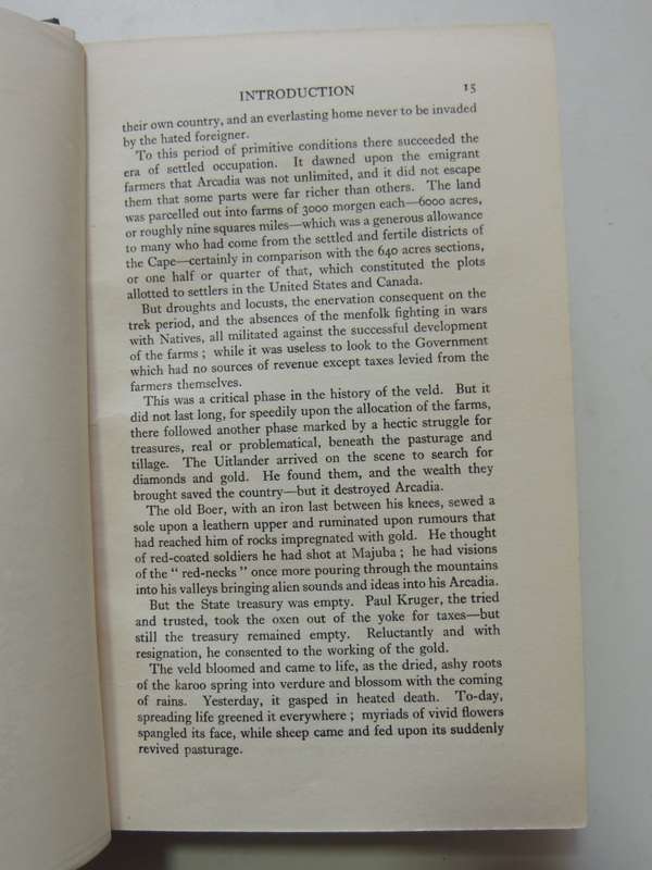 African Treasures - Sixty Years Among Diamonds & Gold - William P. Taylor