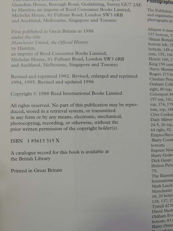 The Hamlyn Illustrated History of Manchester United - Tom Tyrrell & David Meek