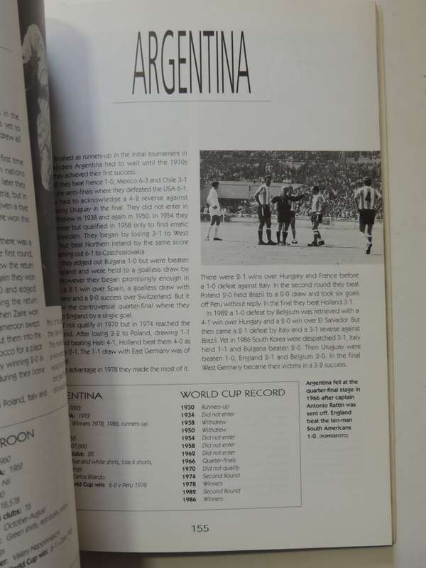 The World Cup 1930 - 1990 Sixty Glorious Years of Soccer`s Premier Event - Jack Rollin