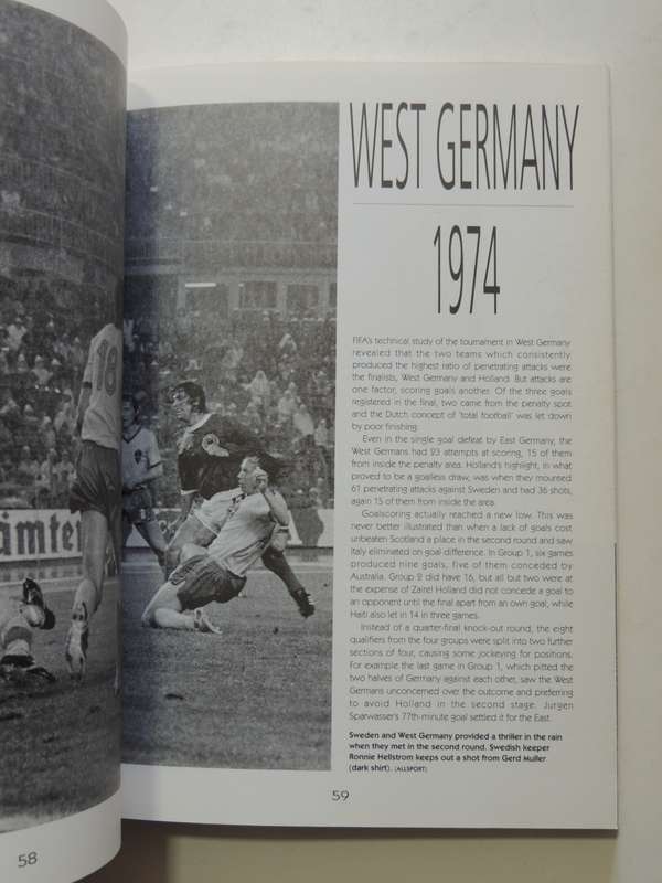 The World Cup 1930 - 1990 Sixty Glorious Years of Soccer`s Premier Event - Jack Rollin
