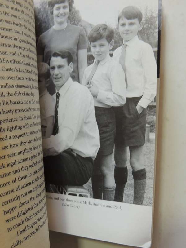 Bobby Robson An Englishman Abroad My Autobiography - Bobby Robson & Bob Harris
