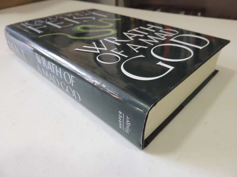 Wrath of a Mad God - Raymond E Feist   HC