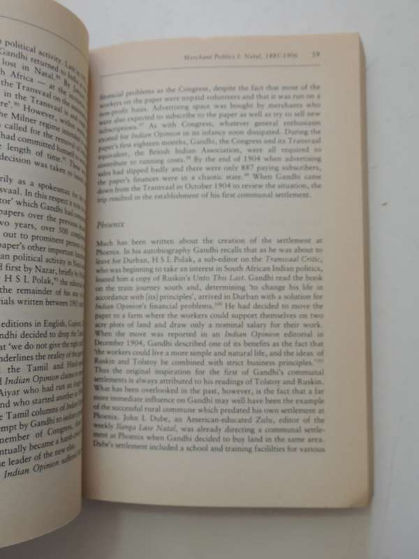 Gandhi - The South African Experience - Maureen Swan