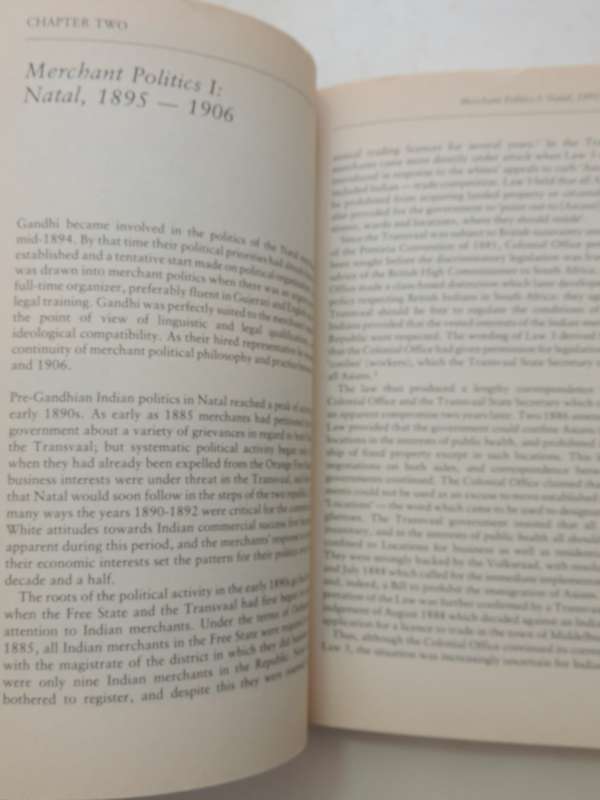 Gandhi - The South African Experience - Maureen Swan