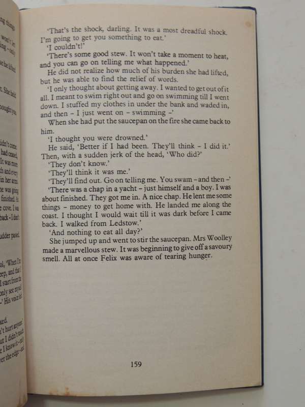 Through The Wall - A Miss Silver Mystery - Patricia Wentworth  1986