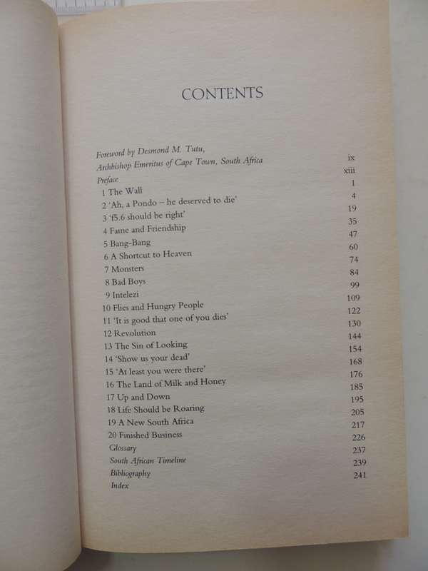 The Bang-Bang Club, Snapshots from a Hidden War - Greg Marinovich, Joao Silva  -  1st Edition 2000