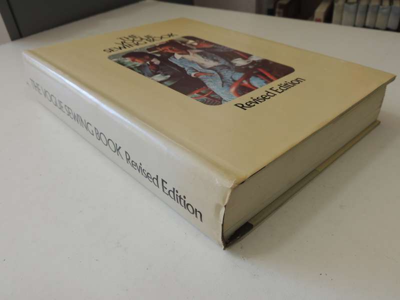 The Vogue Sewing Book (Revised Edition)