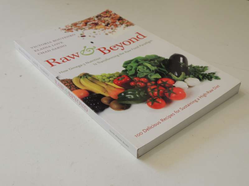 Raw & Beyond, How Omega-3 Nutrition is Transforming / Raw Food Paradigm - Victoria Boutenko, E Love,