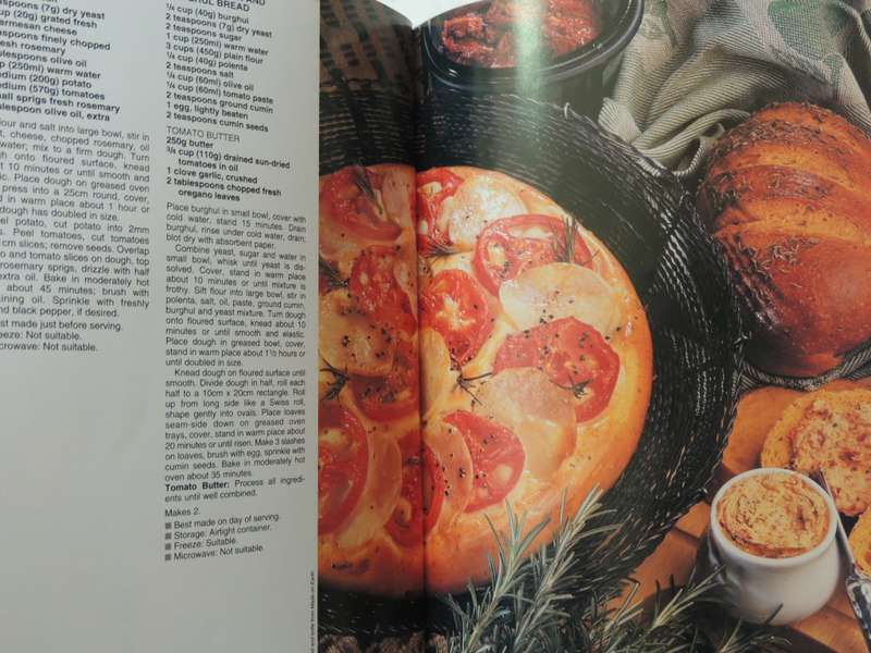 Tomato Cookbook -   Australian Women's Weekly
