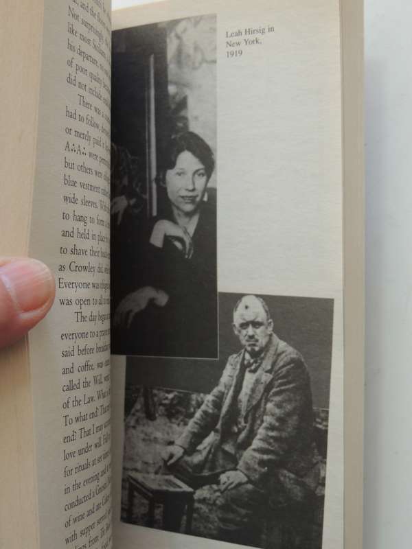 A Magick Life - A Biography Of Aleister Crowley - Martin Booth    SCARCE!!