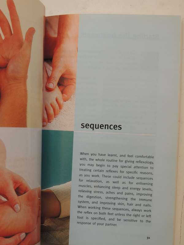 Healing With Reflexology, Guide/Foot & Hand Massage /Enhanced Health & Wellbeing - Rosalind Oxenford