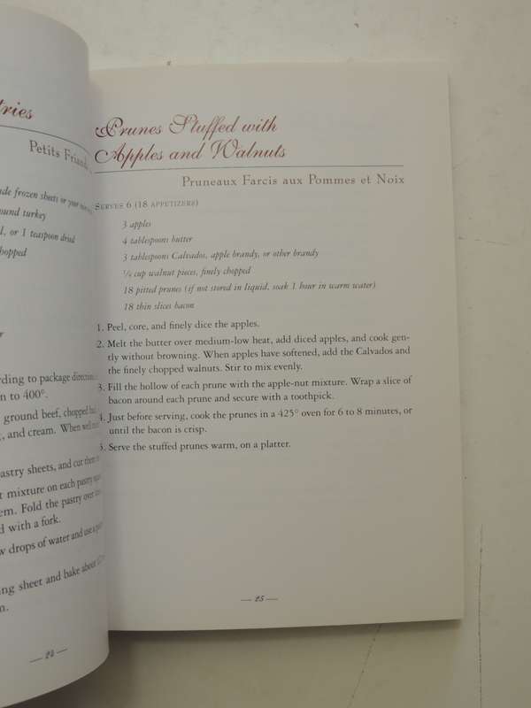 The Walnut Cookbook- Jean-Luc Toussaint, Betsy Draine, M Hinden