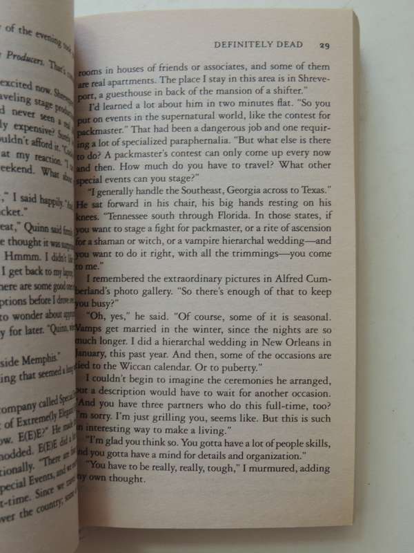 Definitely Dead - Charlaine Harris