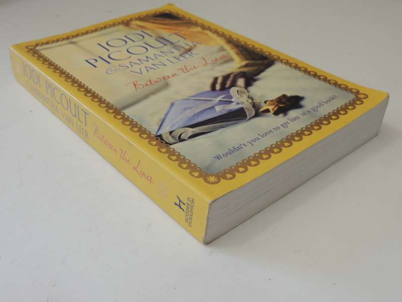 Between The Lines - Jodi Picoult & Samantha Van Leer
