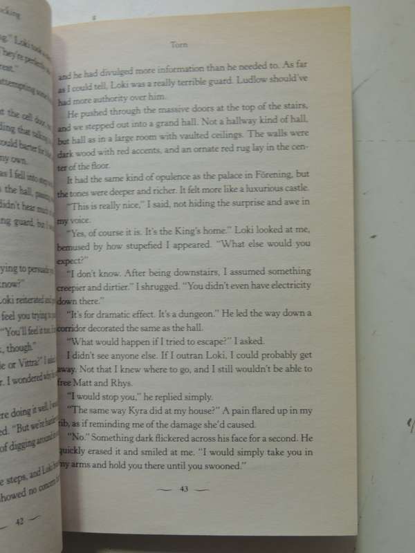 The Trylle Series: Torn - Amanda Hocking