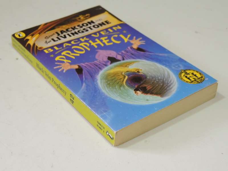 Black Vein Prophecy - Fighting Fantasy Vol 42 - Steve Jackson & Ian Livingstone