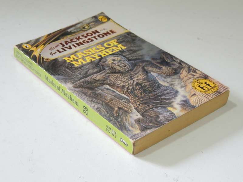 Masks Of Mayhem - Fighting Fantasy Vol 23- Steve Jackson & Ian Livingstone