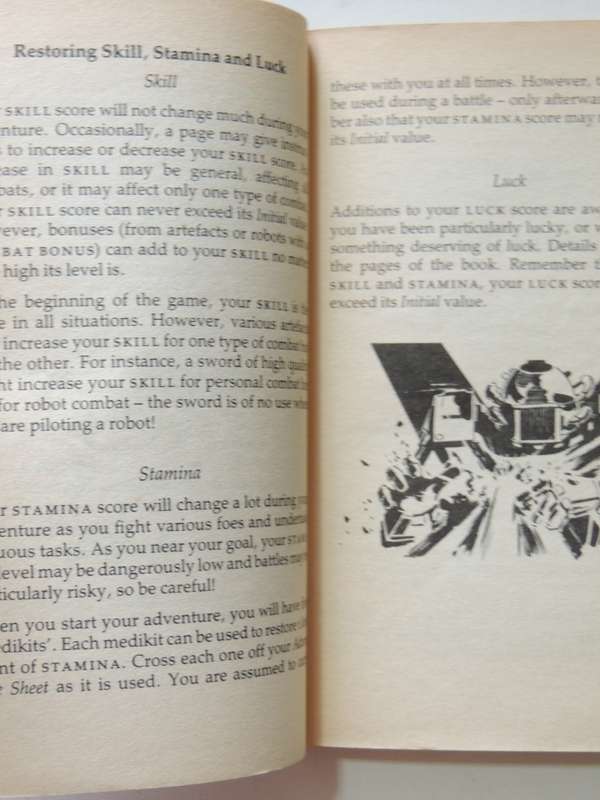 Robot Commando - Fighting Fantasy Vol 22 (Scarce) - Steve Jackson & Ian Livingstone