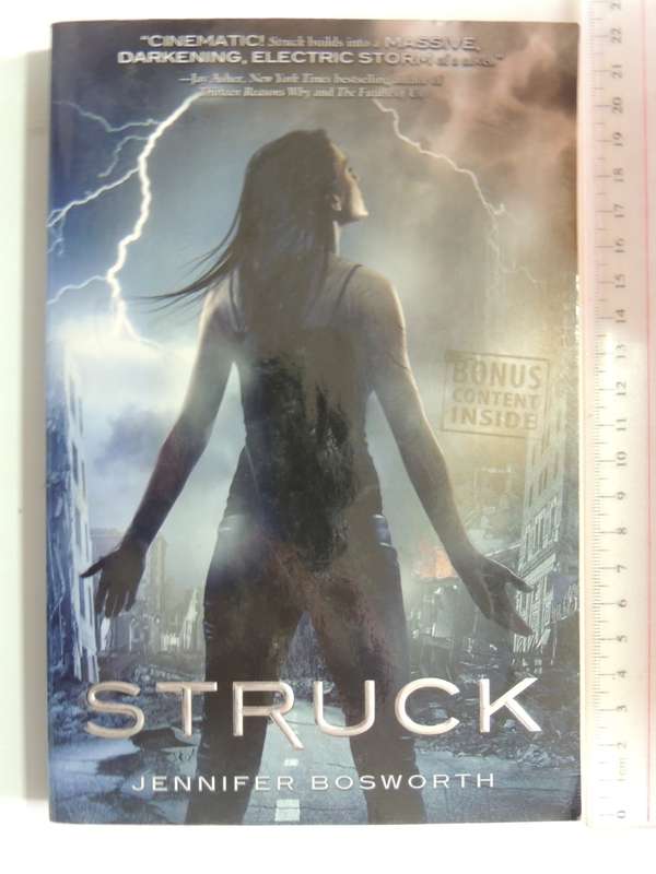 Struck - Jennifer Bosworth