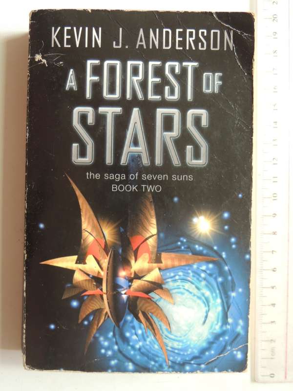A Forest Of Stars - The Saga Of Seven Suns Book 2 - Kevin J. Anderson