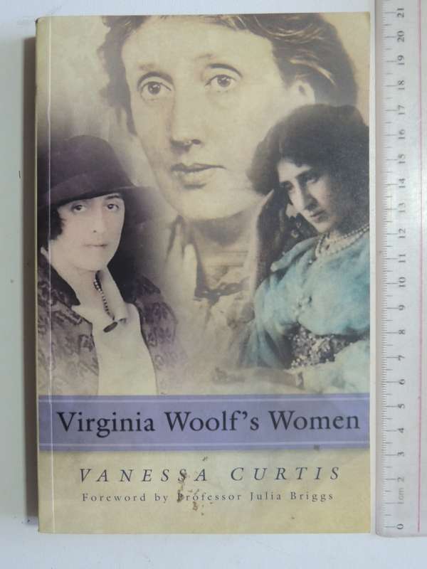 Virginia Woolf's Women - Vanessa Curtis