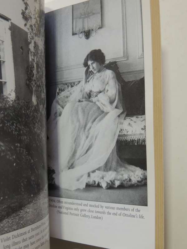 Virginia Woolf's Women - Vanessa Curtis