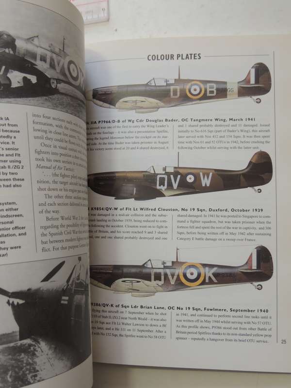 The Legendary Spitfire Mk I/II 1939-41 - Osprey Aircraft Of The Aces Vol 1