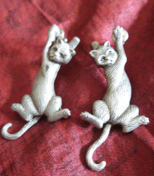 Pewter Cat Earrings