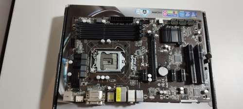 ASRock H87 Pro4 ATX Motherboard